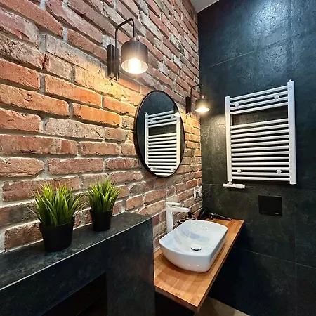 Apartment Sky Mirror Jacuzzi *