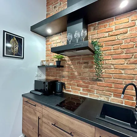 Sky Mirror Jacuzzi *